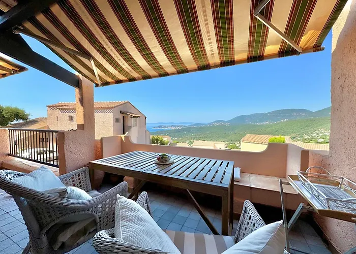 Lou * 拉克鲁瓦瓦尔梅